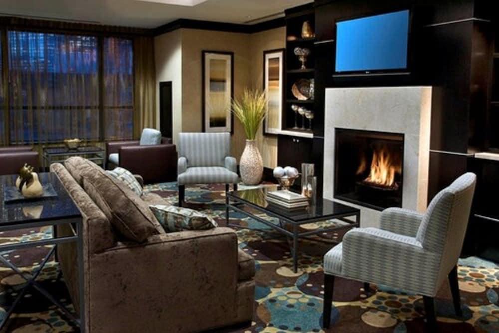 Revery Toronto Downtown, Curio Collection By Hilton Pokoj fotografie
